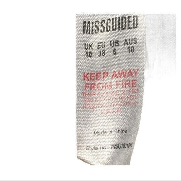 MISSGUIDED Riot Light Wash High Waist Distressed Mom Jeans Graphic Print US 6 - Picture 12 of 12